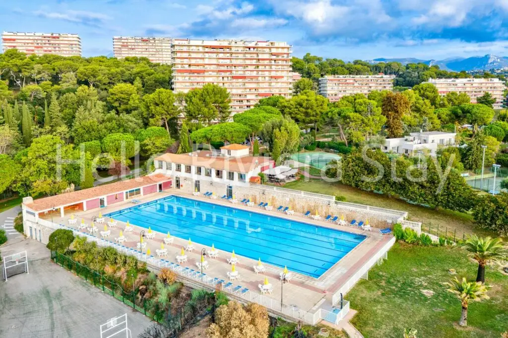 Domaine du Loup, Cagnes-sur-Mer 1 The Olympic swimming pool of Domaine du Loup seen from the sky, Cagnes-sur-Mer