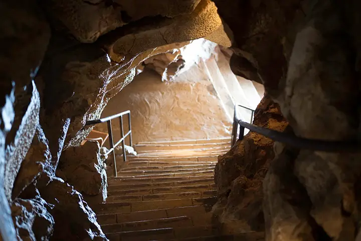 Grotte de Saint-Cézaire