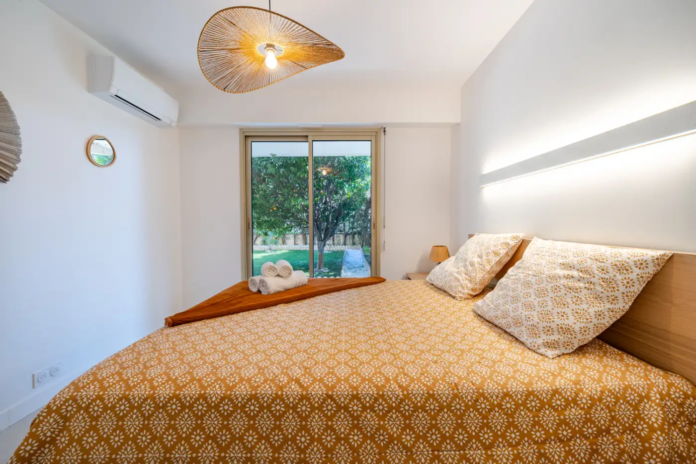 Services 1 Stay in an apartment in Cagnes-sur-Mer prepared between two stays by our team
