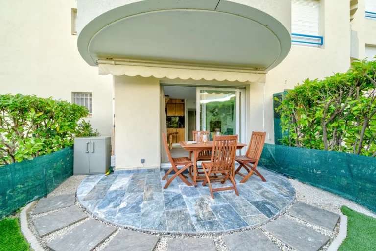 Appartement à Juan-les-Pins géré par Hello Riviera Stay