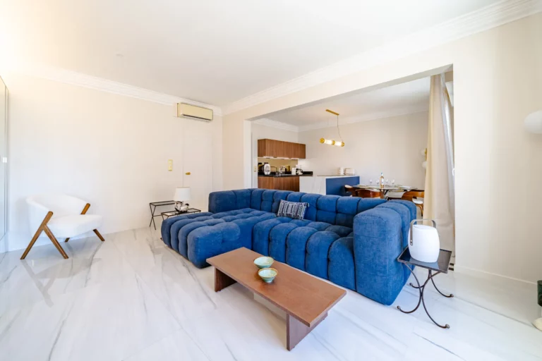 Louer son appartement en Airbnb à Cannes 3 Salon d’un appartement géré à Cannes